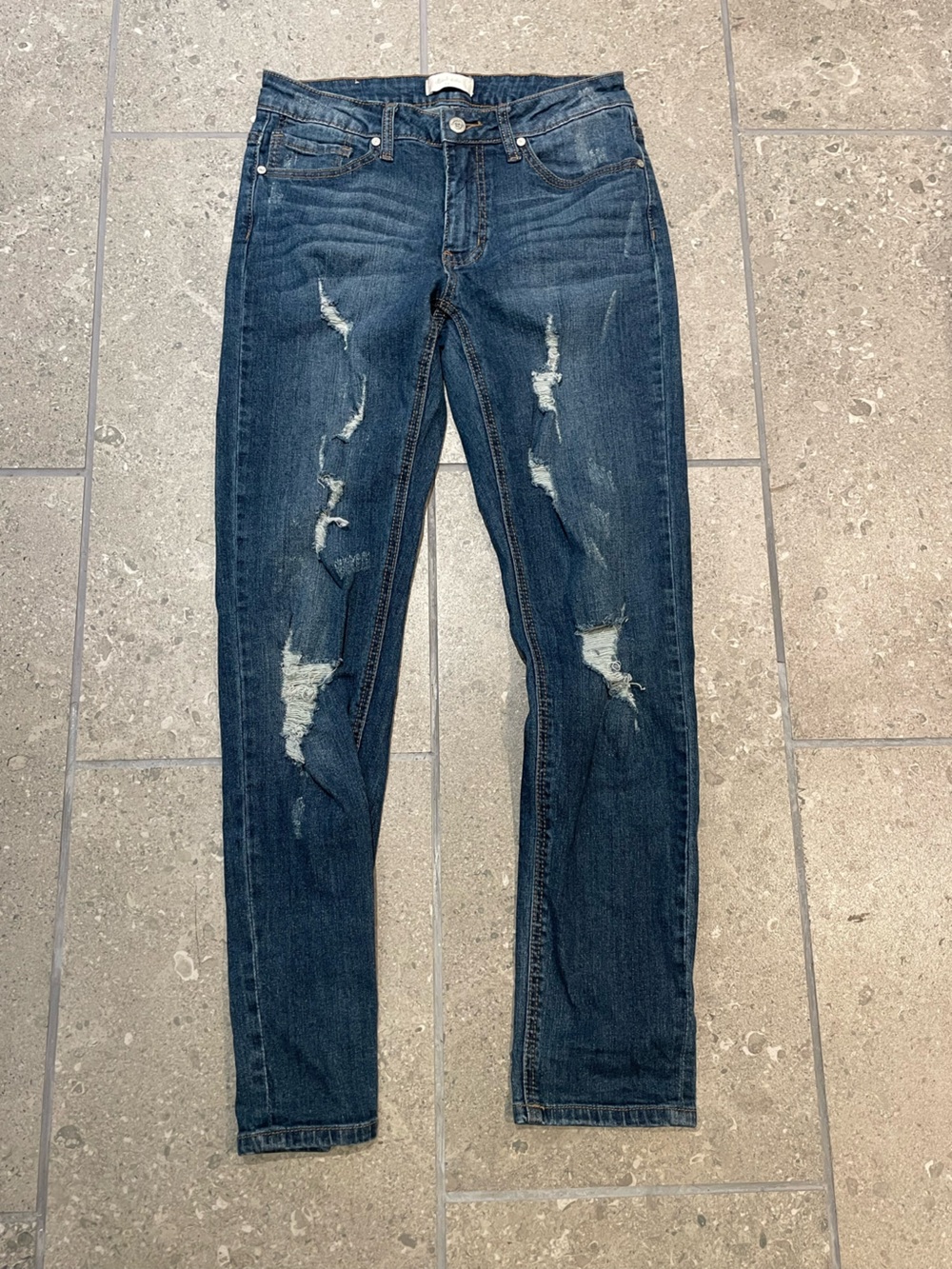 “Altar'd State Distressed Skinny Jeans Women's Size 24 Medium Wash shred